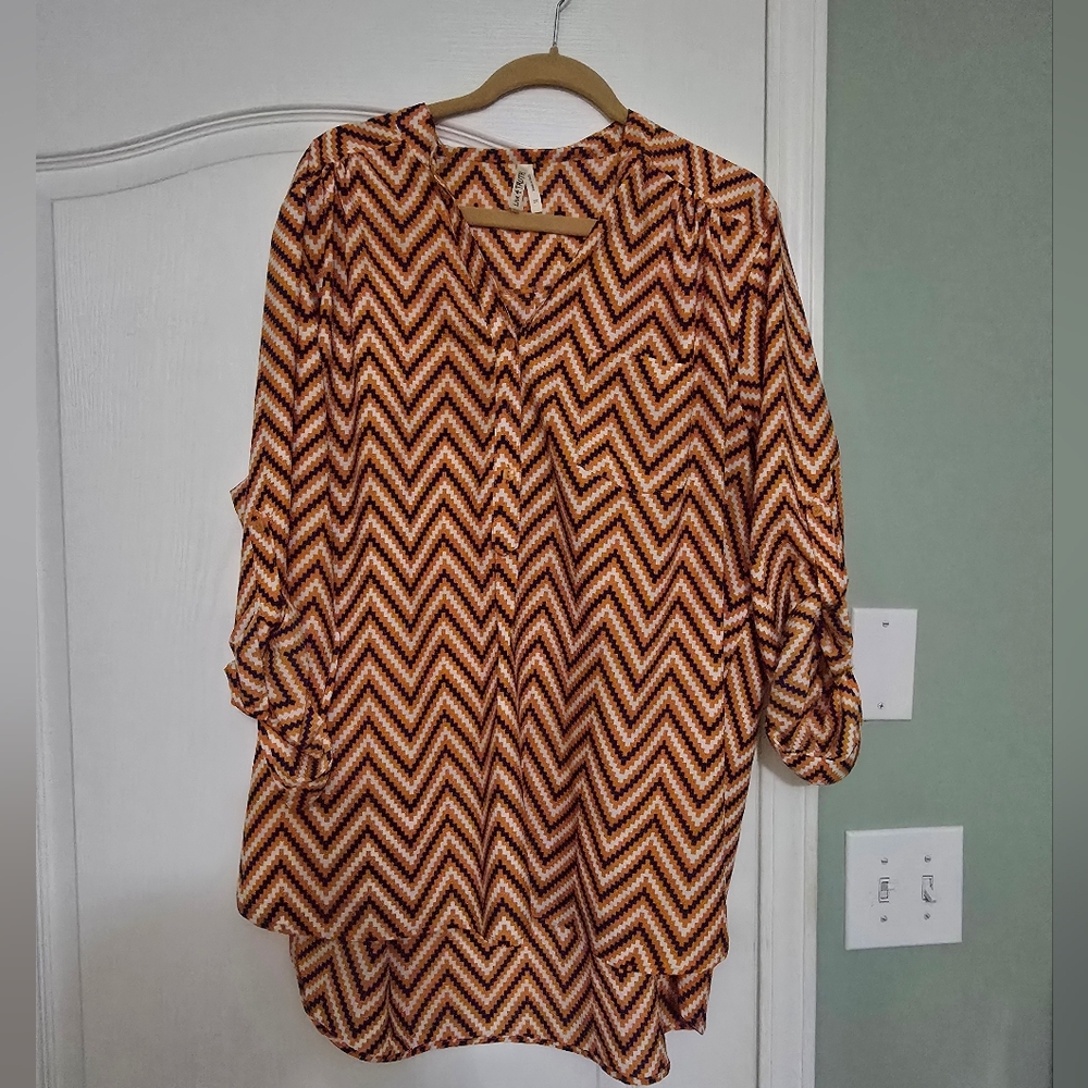 Live 4 Truth Zigzag Women's Blouse - Orange And Navy